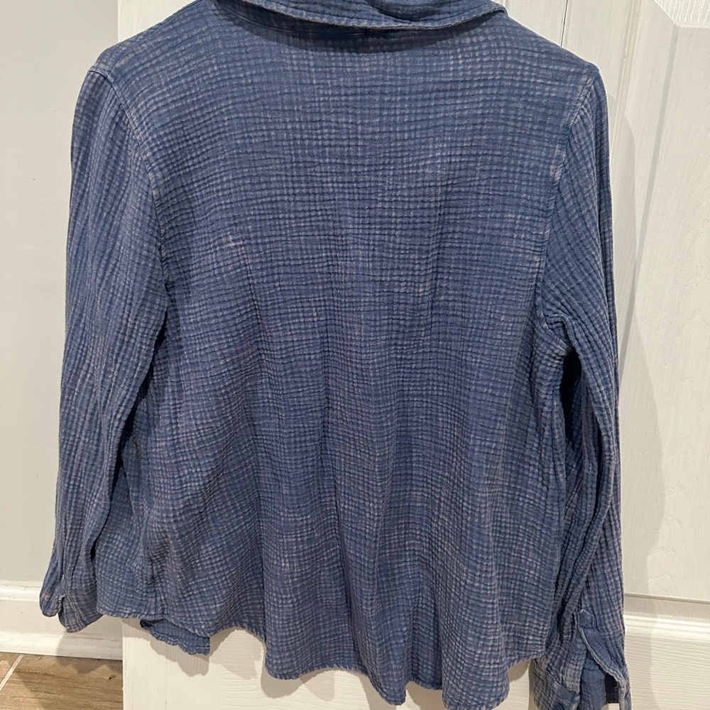 Blue Button-Up Shirt - Picture 2 of 3